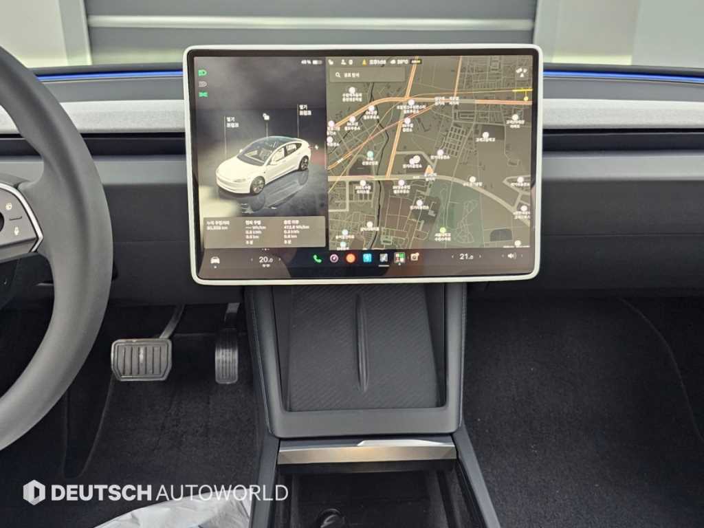 Tesla Model 3 — photo 14