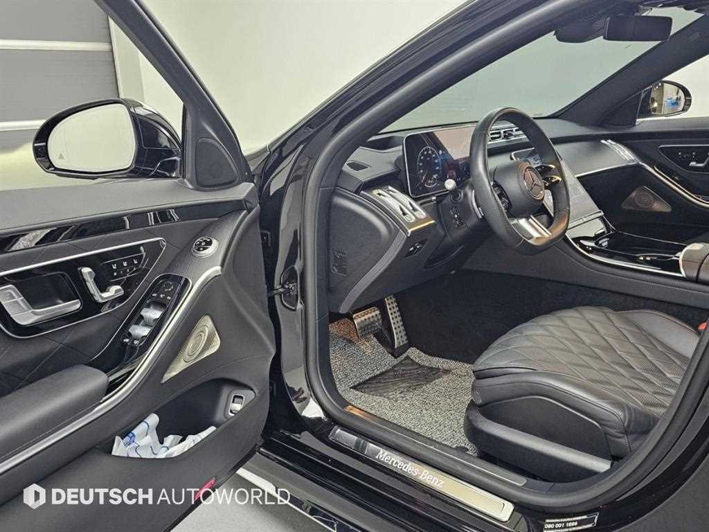 Mercedes-Benz S-Class — photo 11