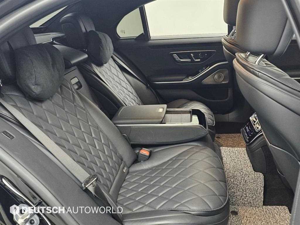 Mercedes-Benz S-Class — photo 12