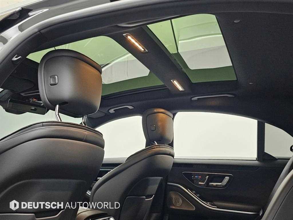 Mercedes-Benz S-Class — photo 18