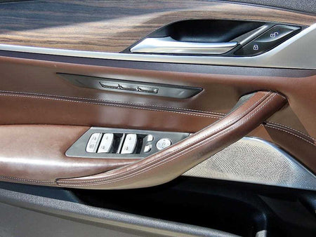 BMW 5-Series — photo 12