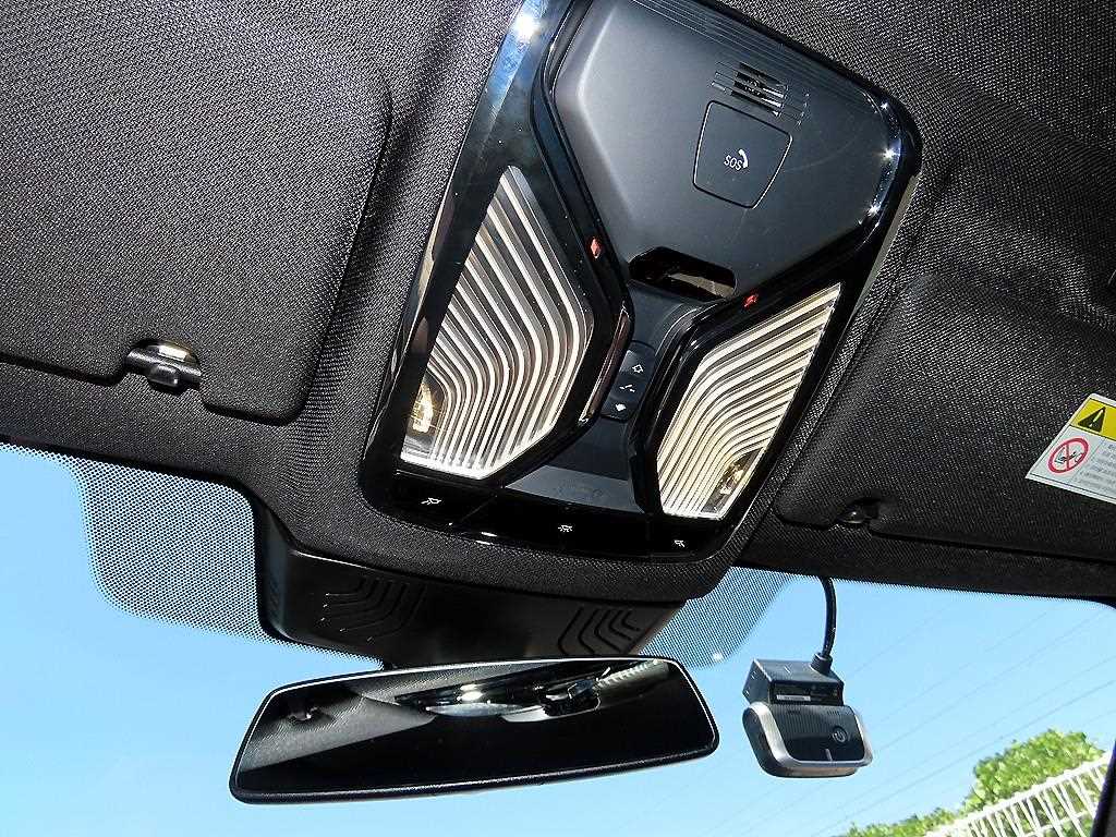 BMW 5-Series — photo 15