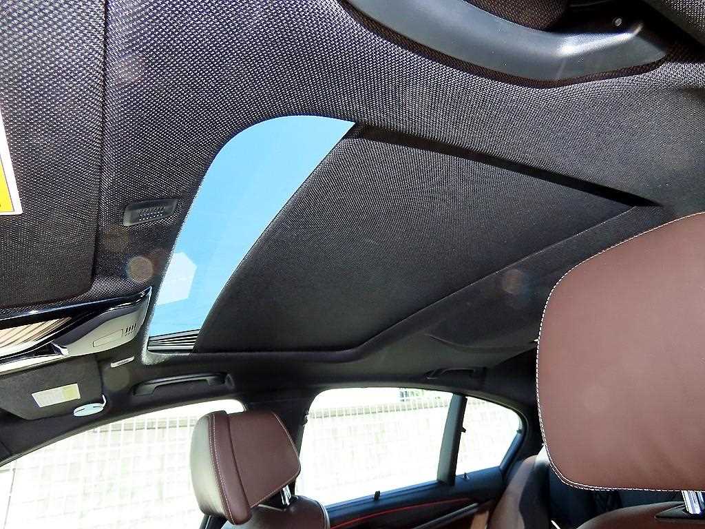 BMW 5-Series — photo 17