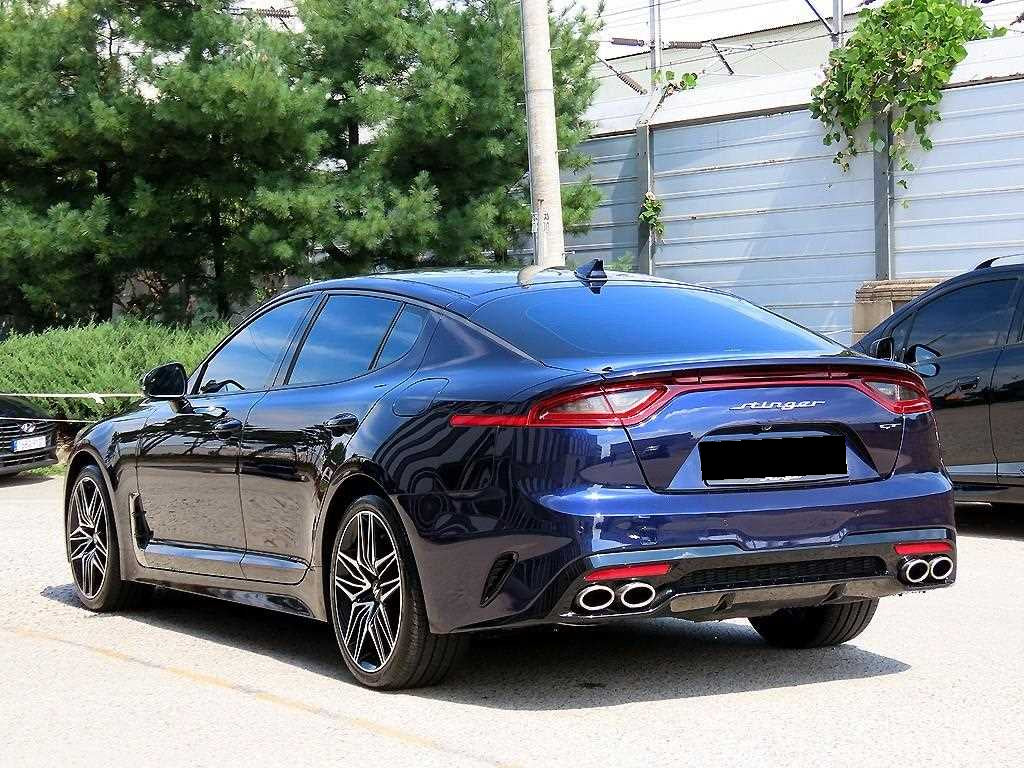 Kia Stinger — photo 03
