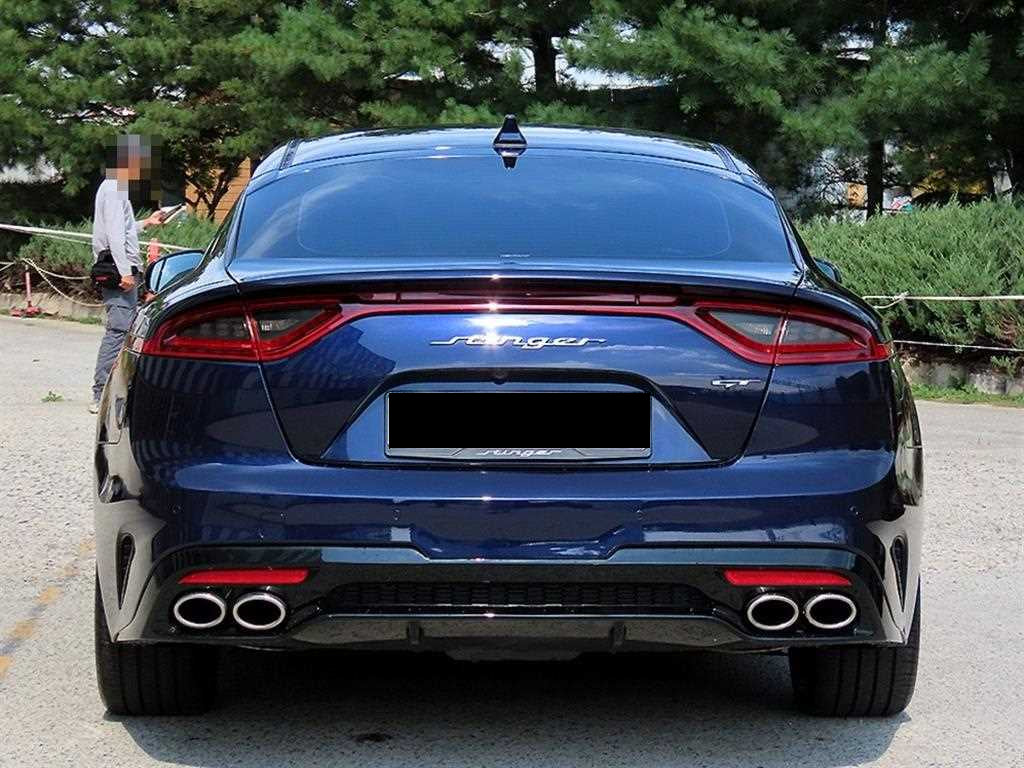 Kia Stinger — photo 04