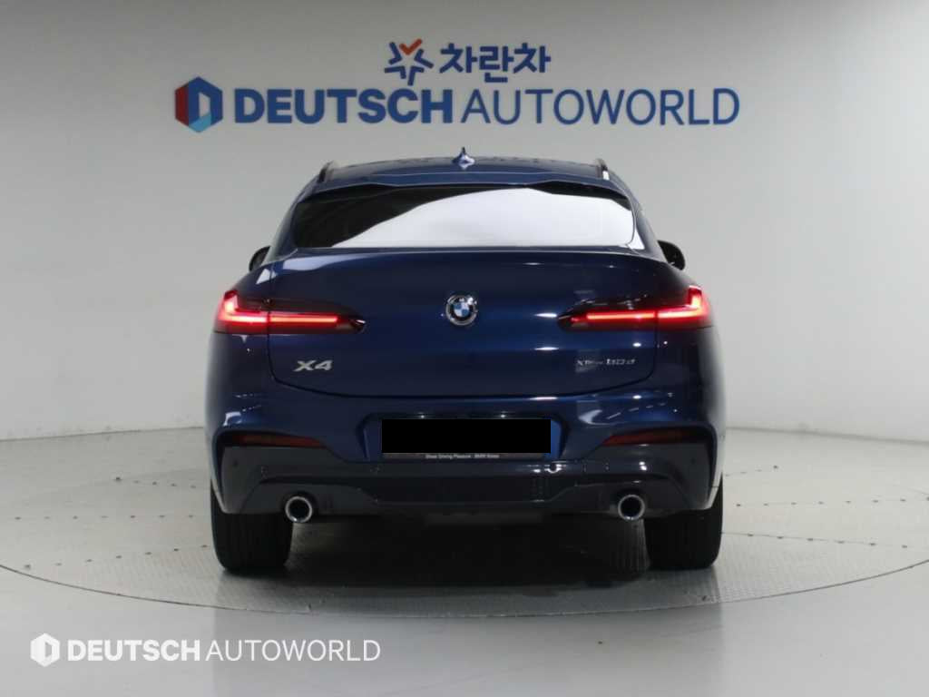 BMW X4 — photo 04
