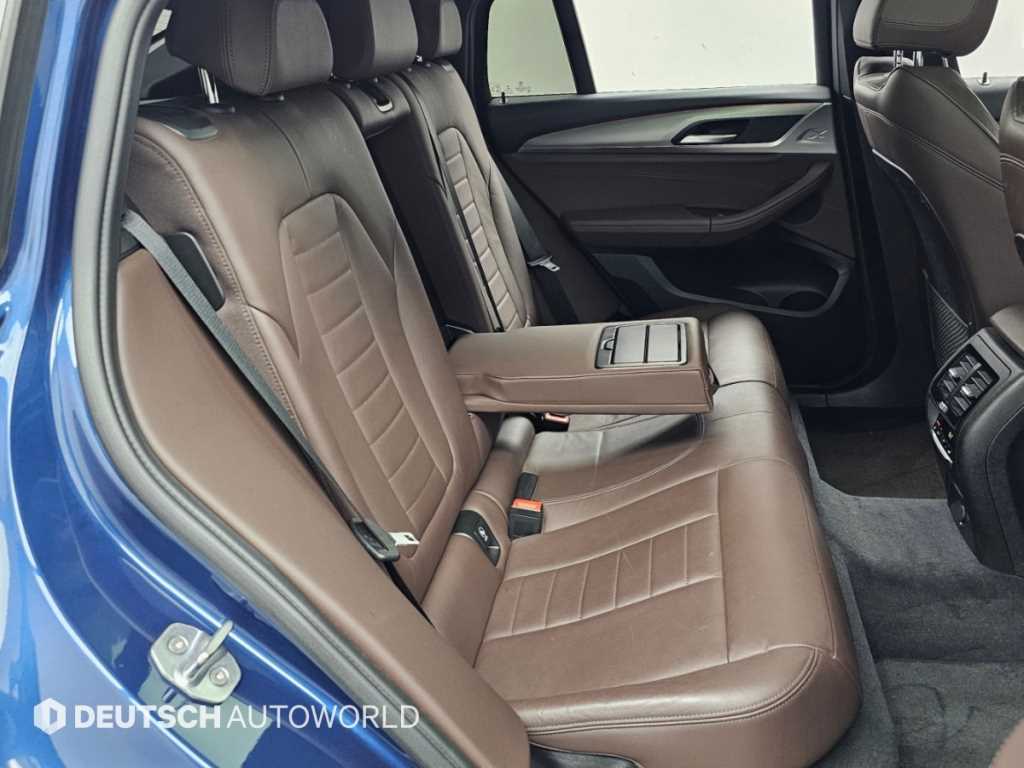BMW X4 — photo 12