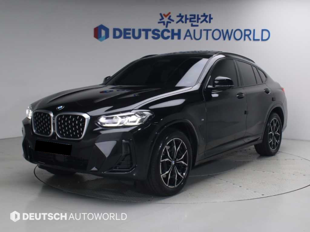 BMW X4 — photo 01
