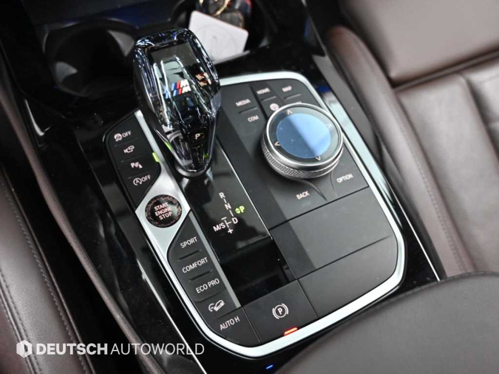 BMW X4 — photo 09