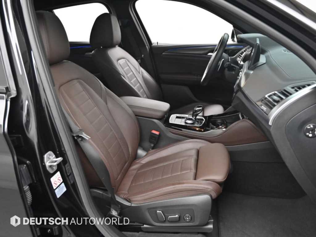 BMW X4 — photo 10