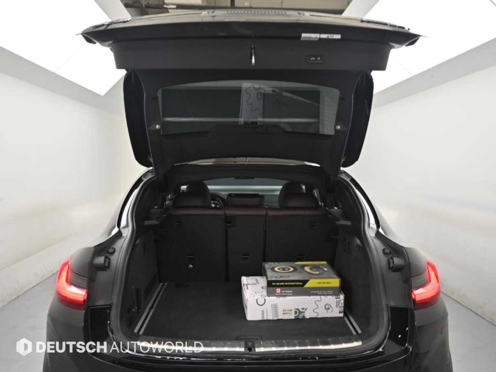 BMW X4 — photo 19