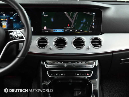 Mercedes-Benz E-Class — photo 14