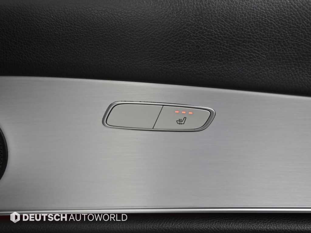 Mercedes-Benz E-Class — photo 16