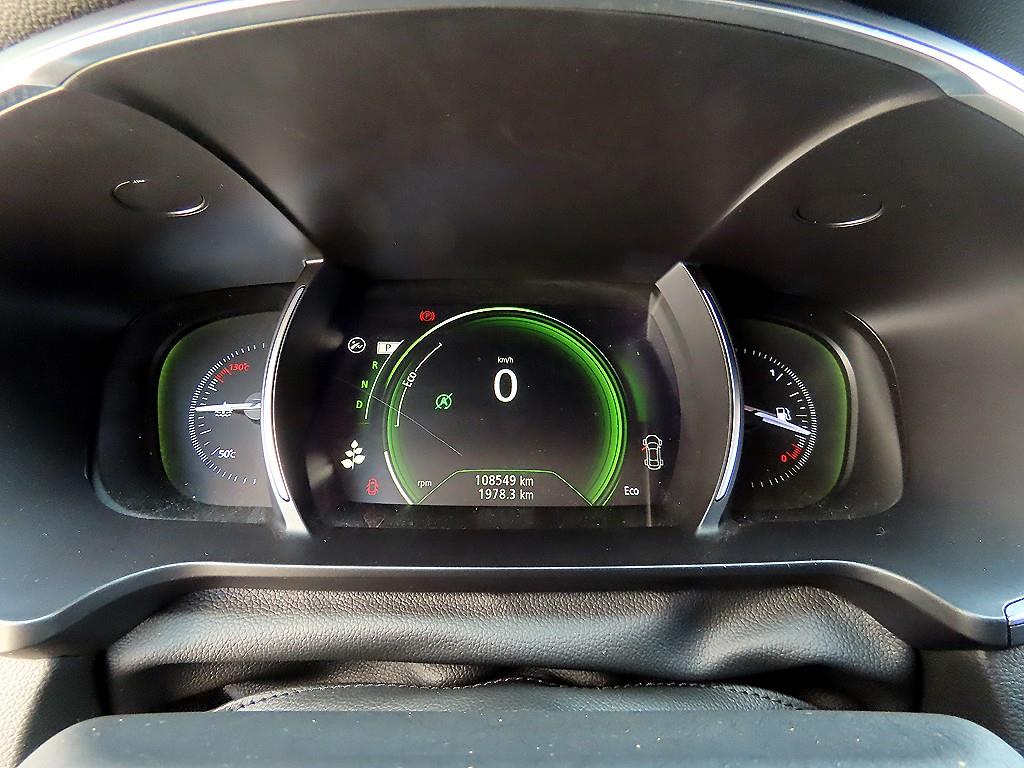 RENAULT SM6 — photo 09