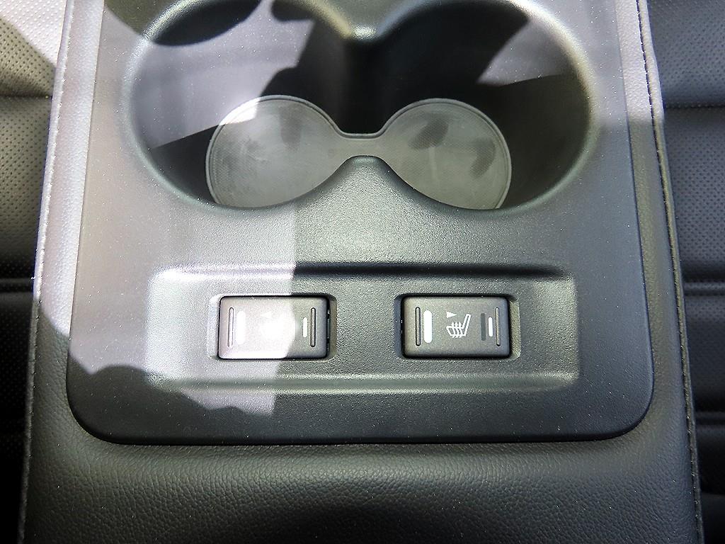 RENAULT SM6 — photo 18