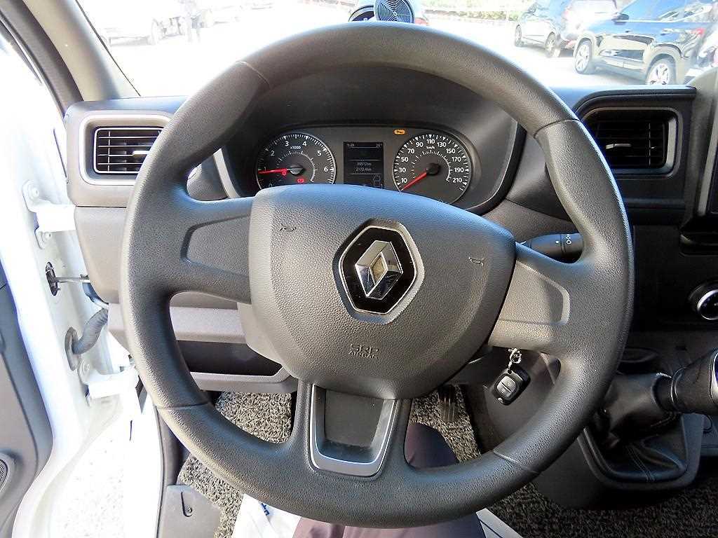 RENAULT Master — photo 08