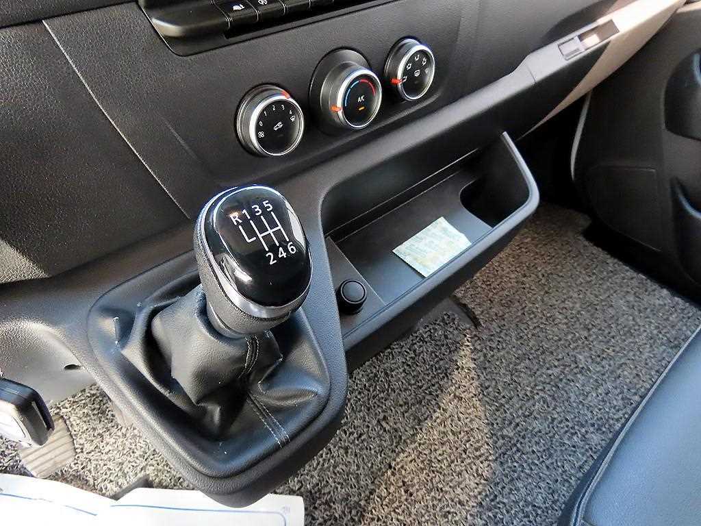 RENAULT Master — photo 10