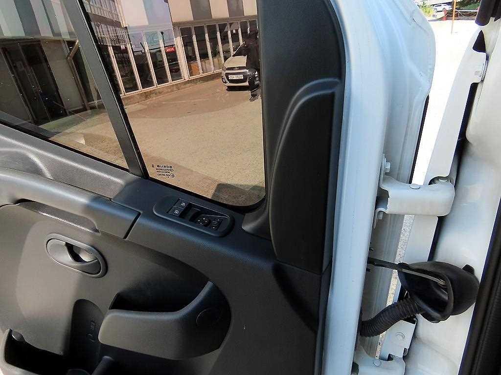RENAULT Master — photo 11