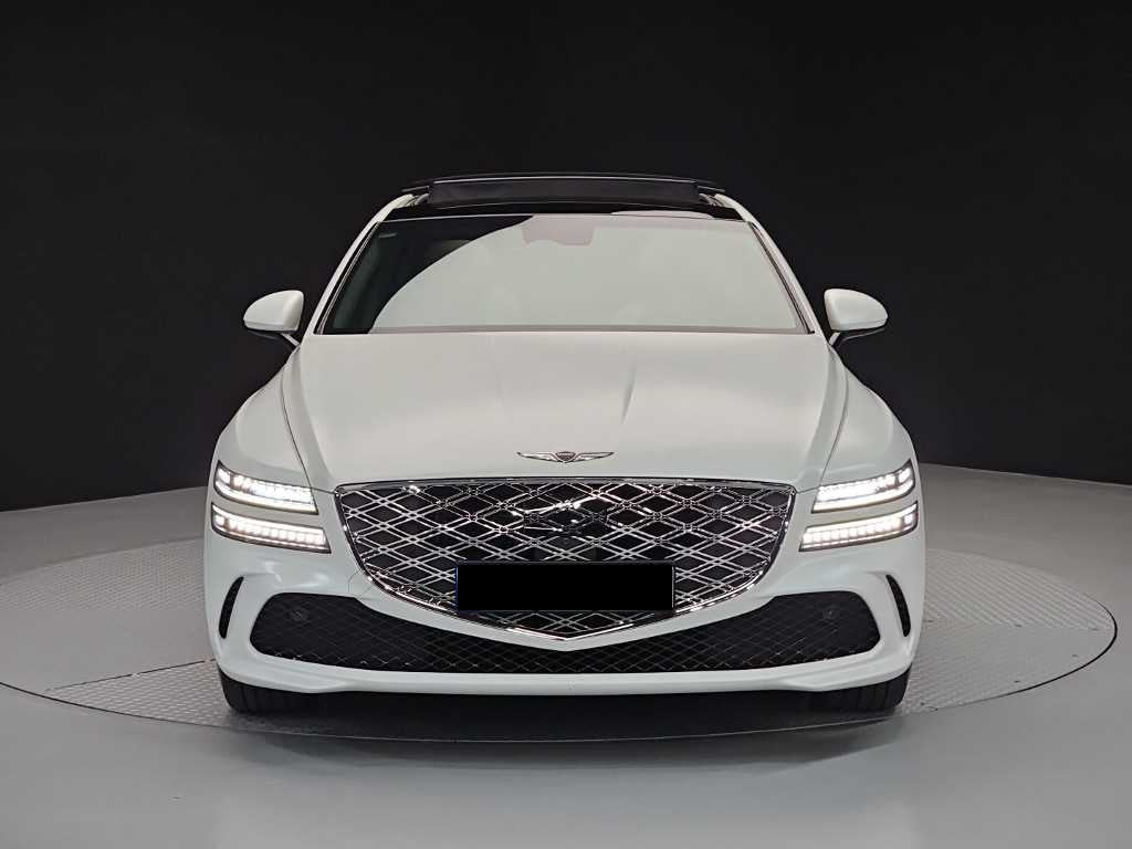 Genesis G80 — photo 02