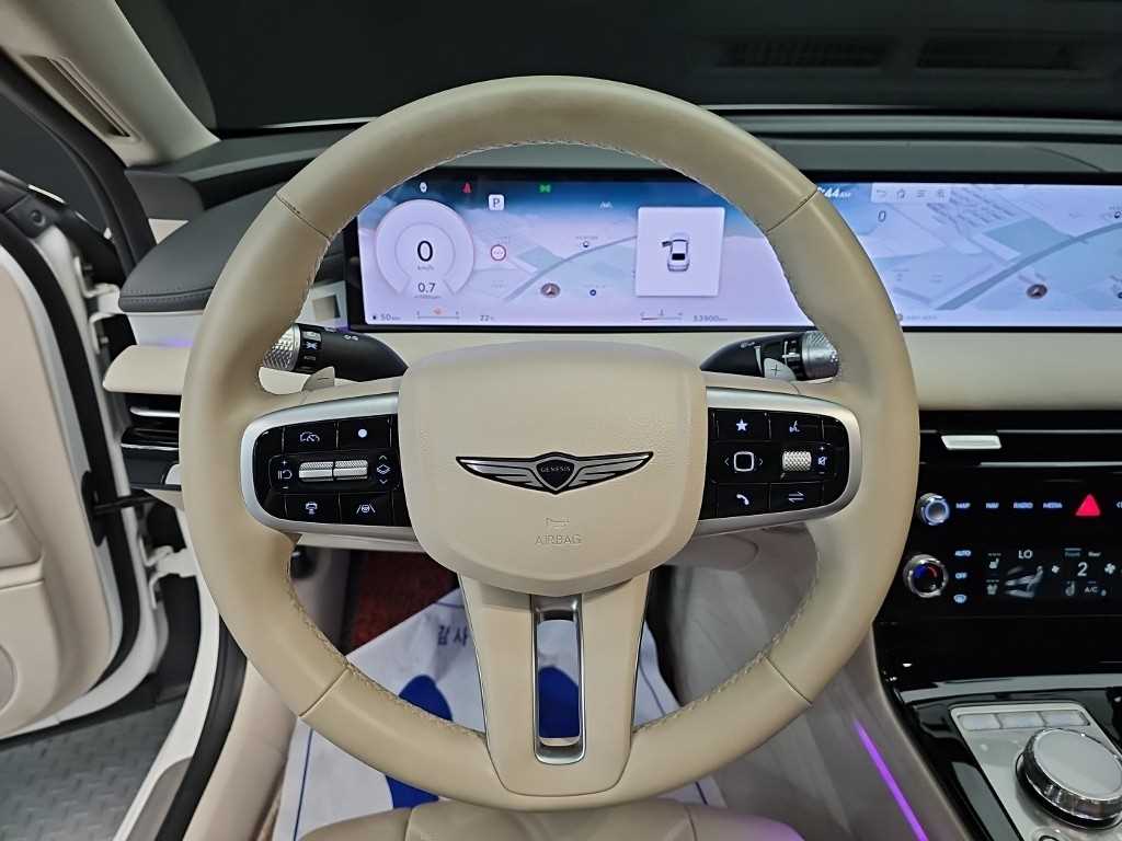 Genesis G80 — photo 09