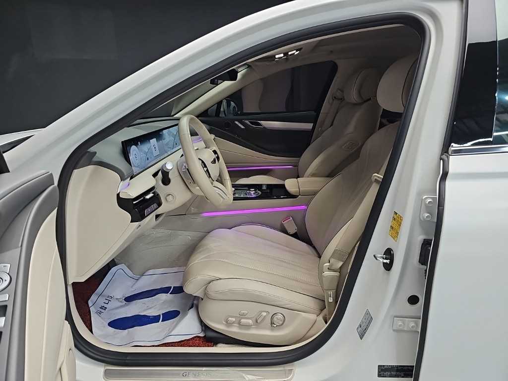 Genesis G80 — photo 11