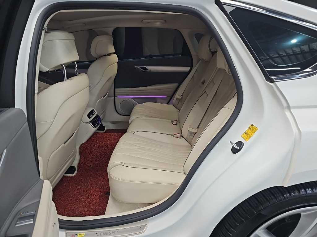 Genesis G80 — photo 12