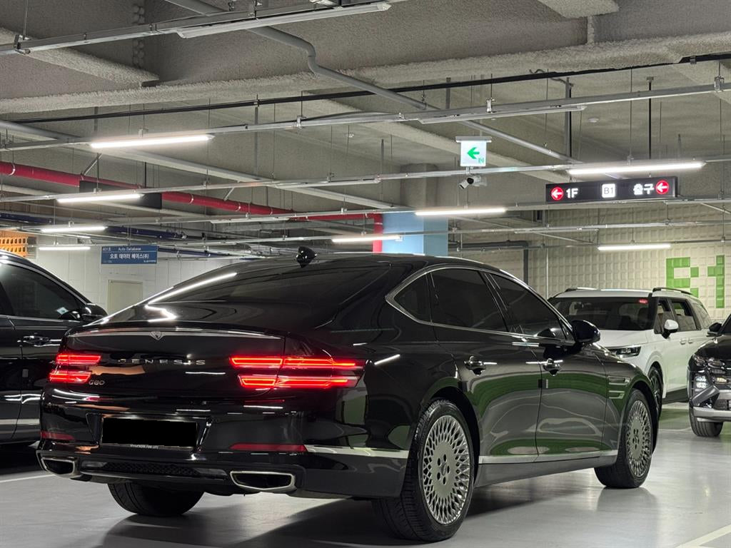 Genesis G80 — photo 03