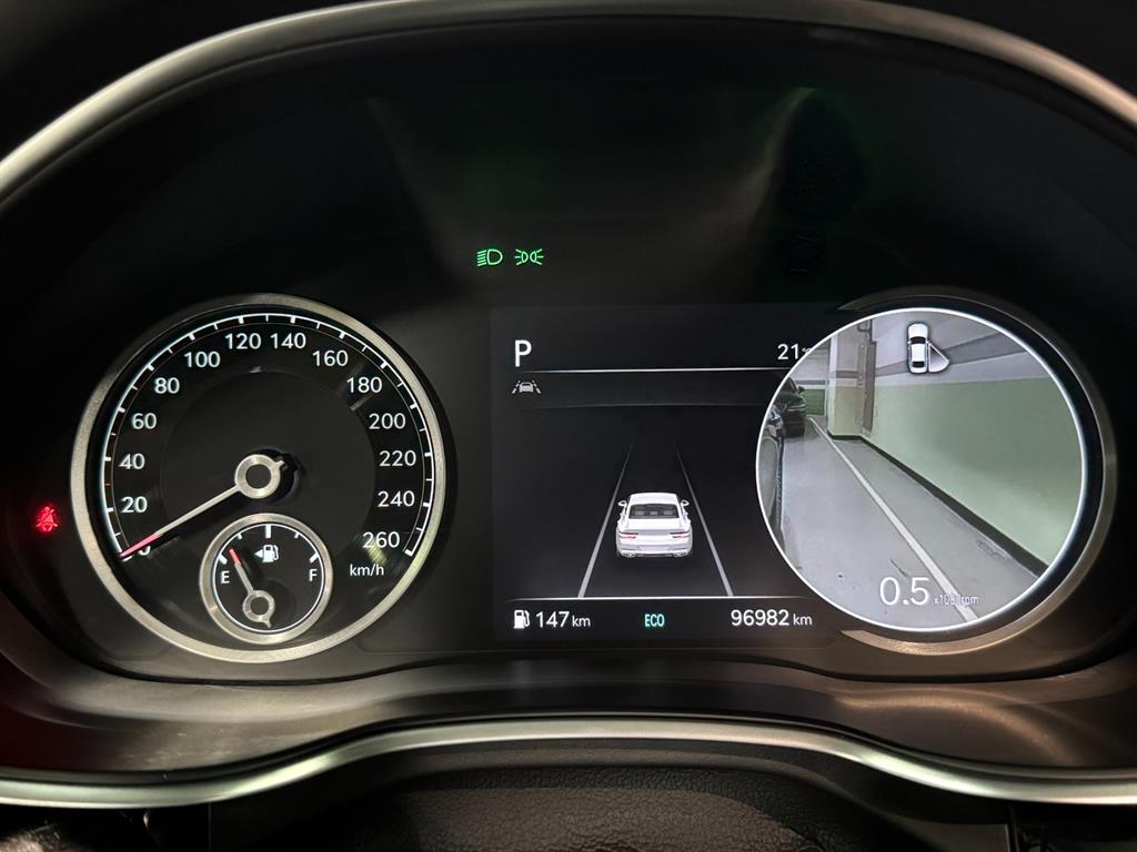 Genesis G80 — photo 09