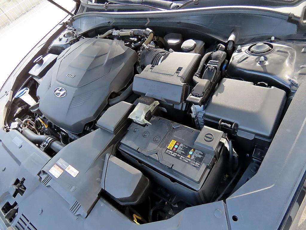 Hyundai Grandeur — photo 19