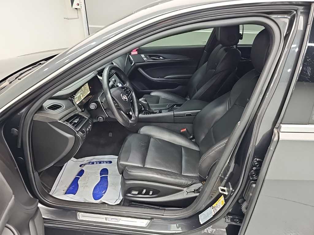 Cadillac CTS — photo 11