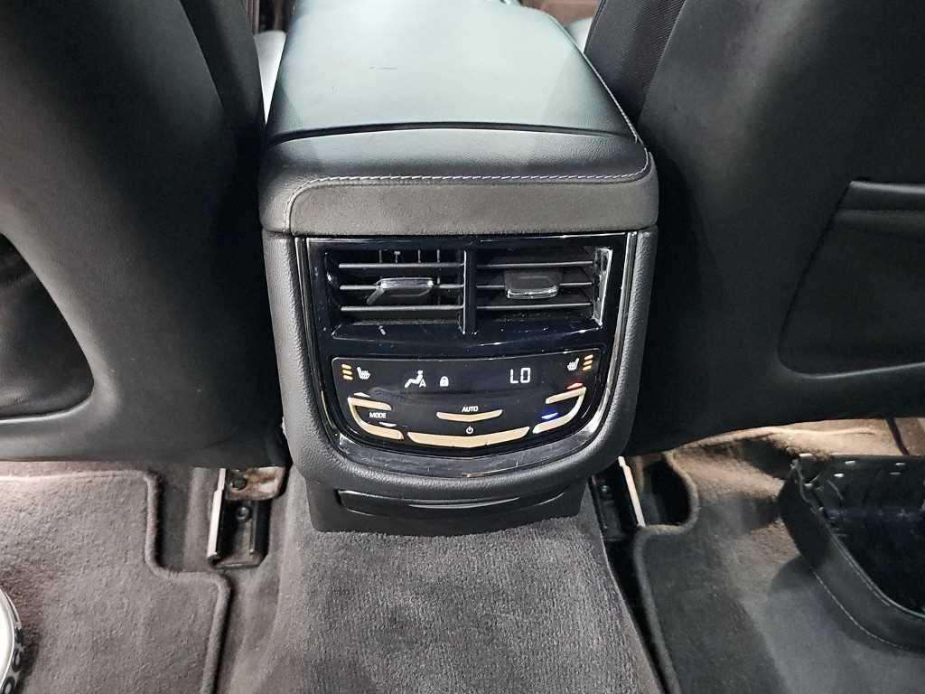 Cadillac CTS — photo 14