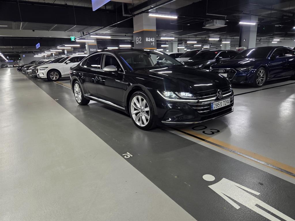 Volkswagen Arteon — photo 02
