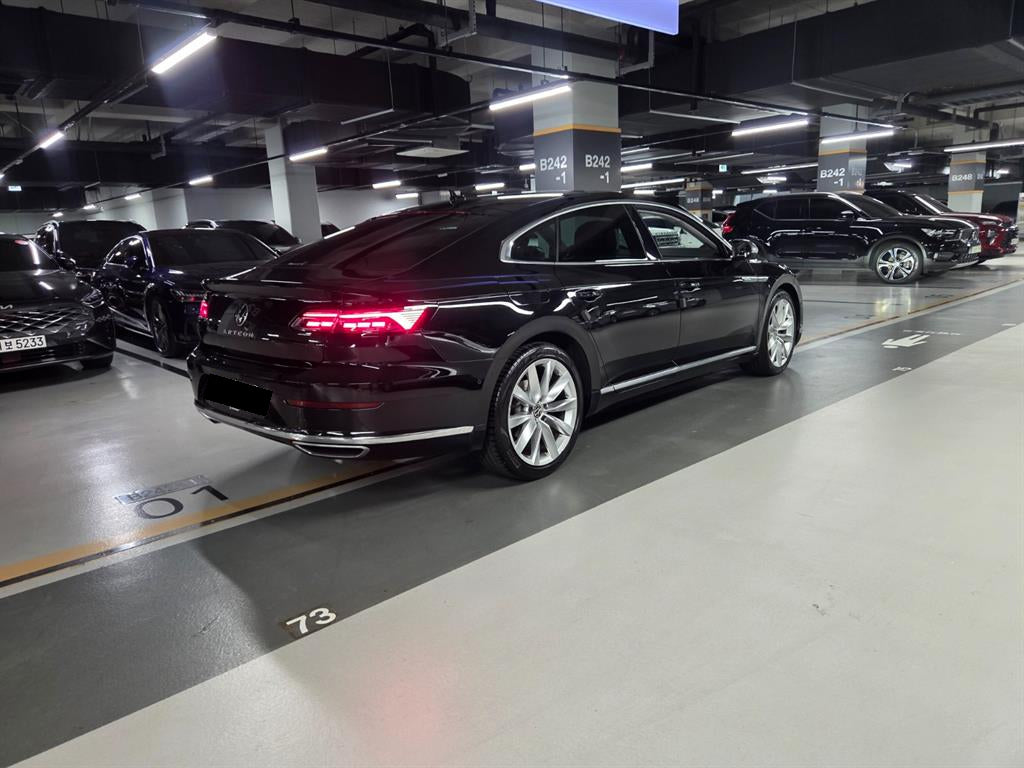 Volkswagen Arteon — photo 03