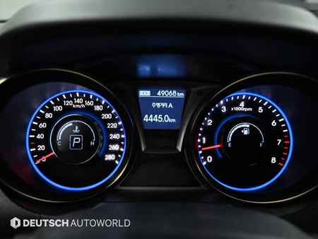 Hyundai Genesis — photo 08