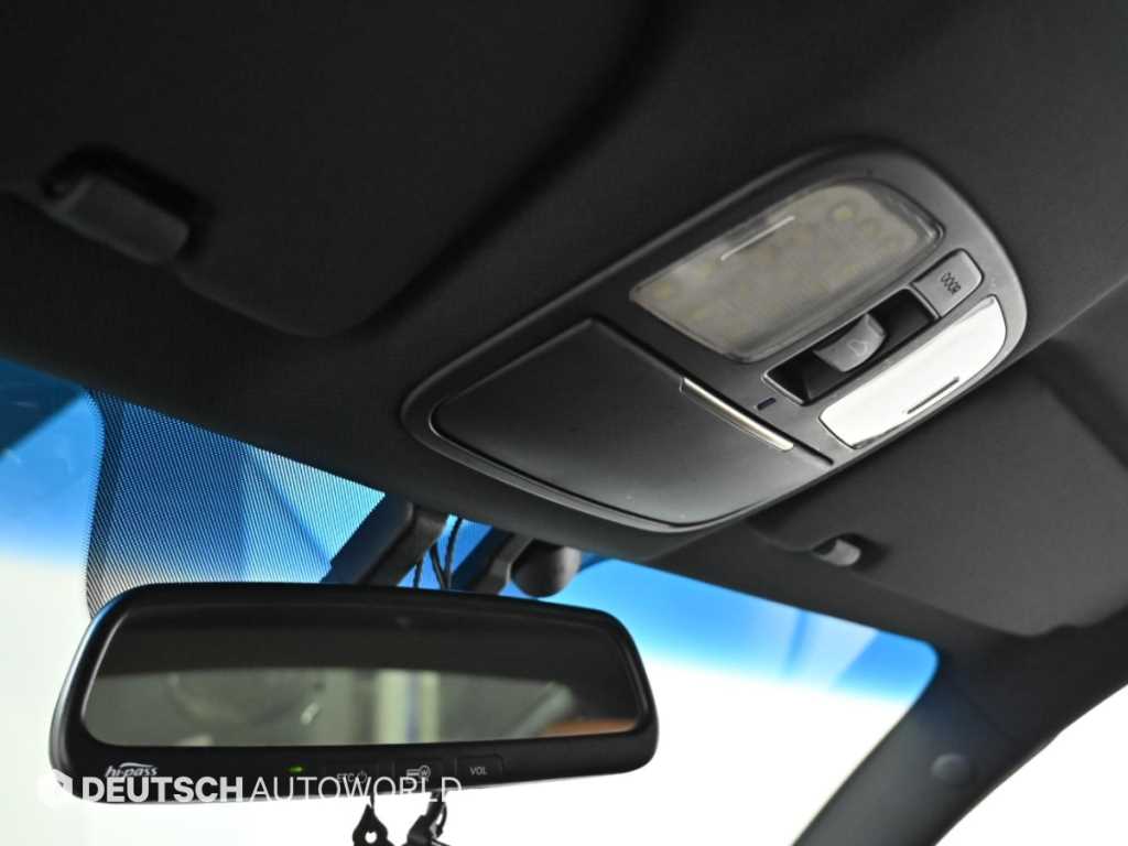 Hyundai Genesis — photo 17