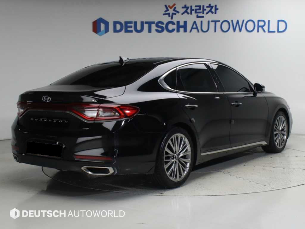 Hyundai Grandeur — photo 02