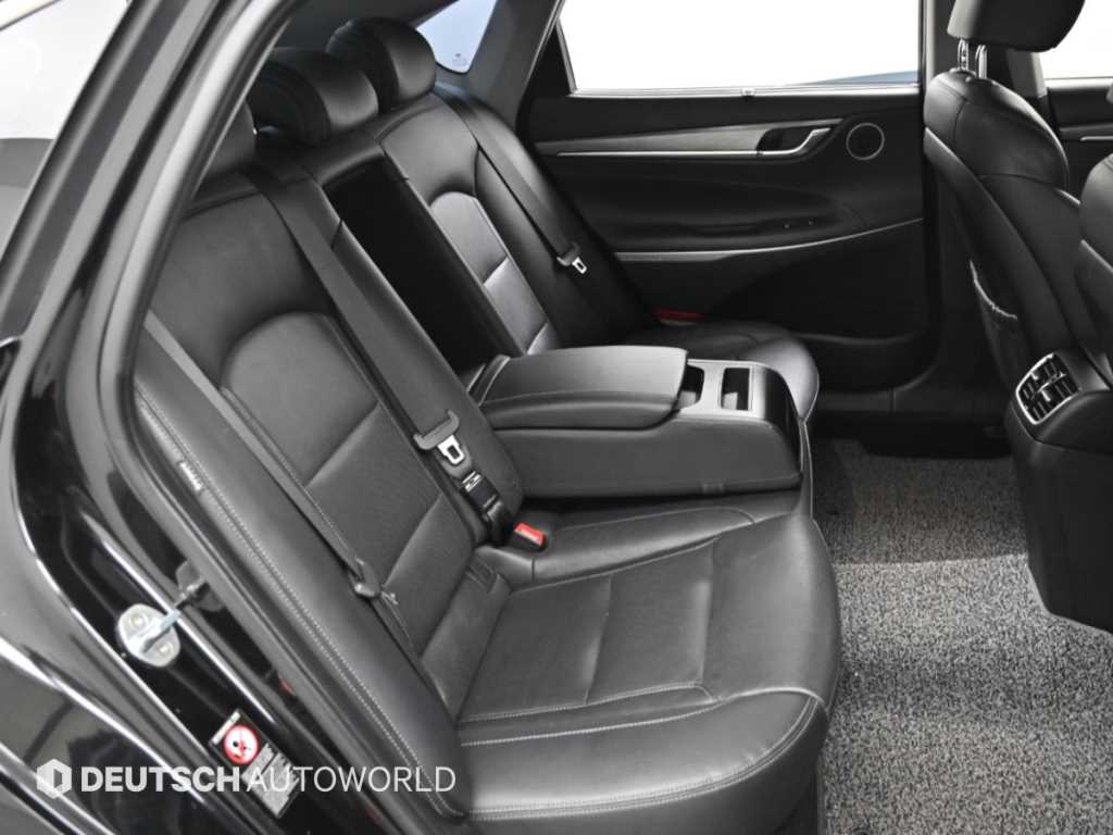 Hyundai Grandeur — photo 12