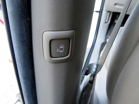 Kia Carnival — photo 17