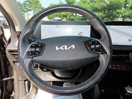 Kia EV6 — photo 08