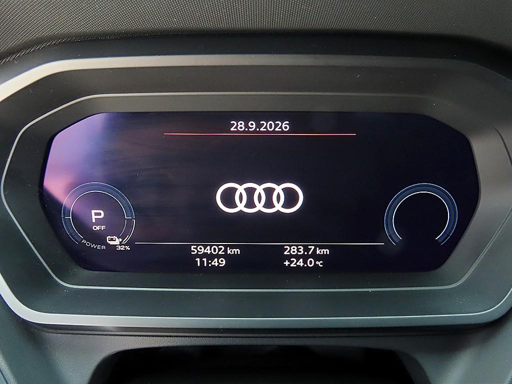 Audi Q4 e-tron — photo 09