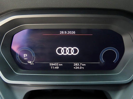Audi Q4 e-tron — photo 09