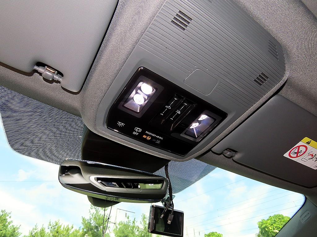 Audi Q4 e-tron — photo 15