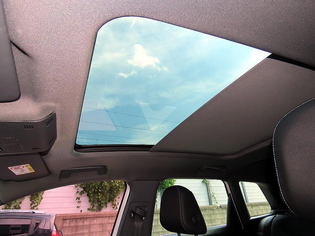 Audi Q4 e-tron — photo 16