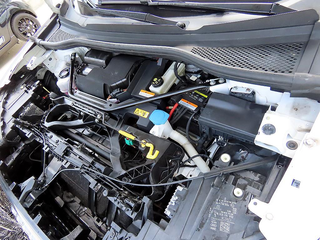 Audi Q4 e-tron — photo 19