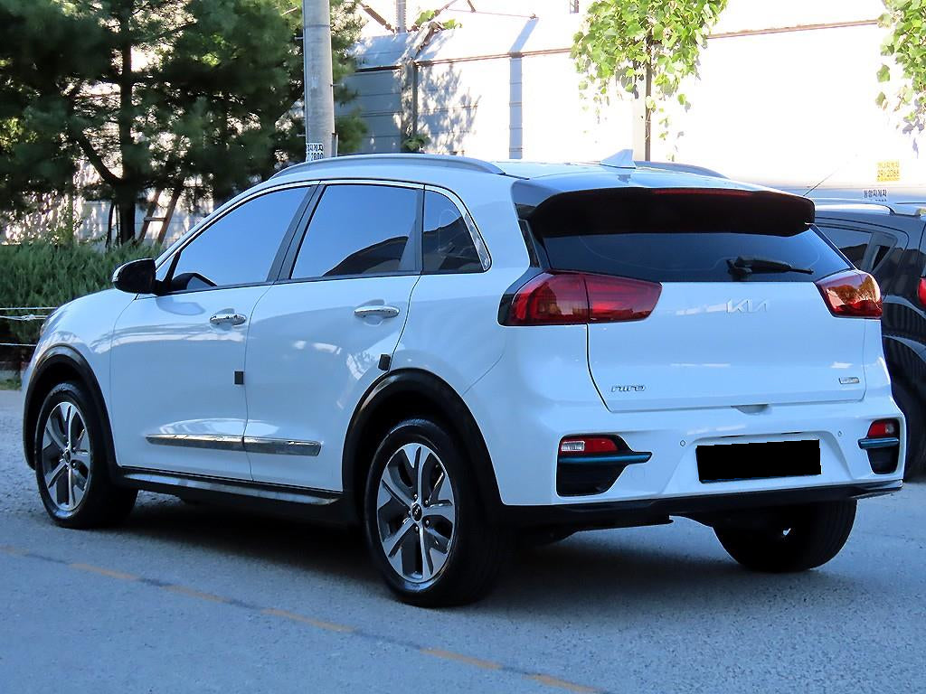 Kia Niro — photo 03