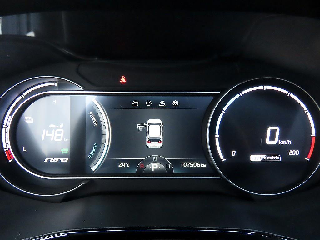 Kia Niro — photo 09