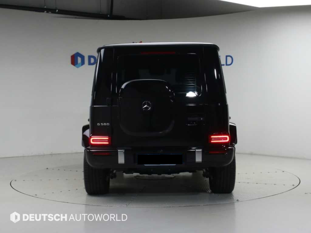 Mercedes-Benz G-Class — photo 04