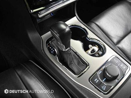 Jeep Cherokee — photo 09