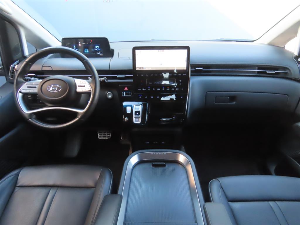 Hyundai Staria — photo 12