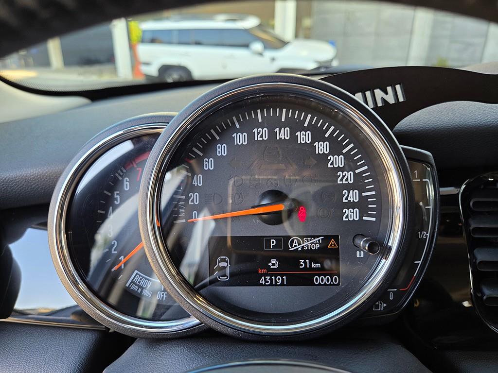 Mini Cooper — photo 08